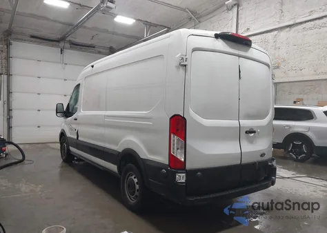 2020 Ford Transit-250 z USA, uszkodzony, nr VIN 1FTBR1C82LKB03077